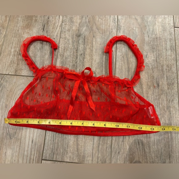Red lace bra & panty set perfect for Valentines Day size large never worn - Picture 3 of 7